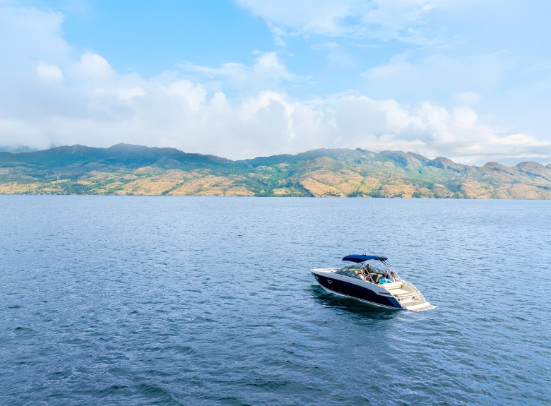 IWBC-Yacht-nw-distance-view